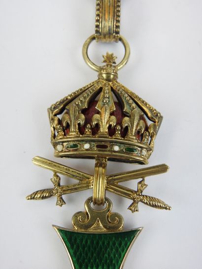 BULGARIE. Ordre de St Alexandre, croix de...