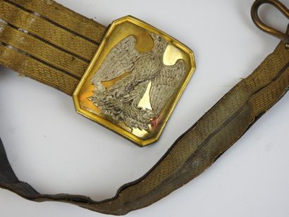 FRANCE. Ceinturon porte-épée d'officier de...