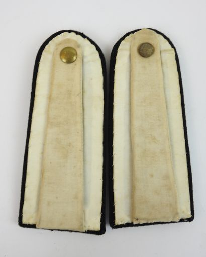 ITALIE. Paire de pattes d'épaule d'officier...