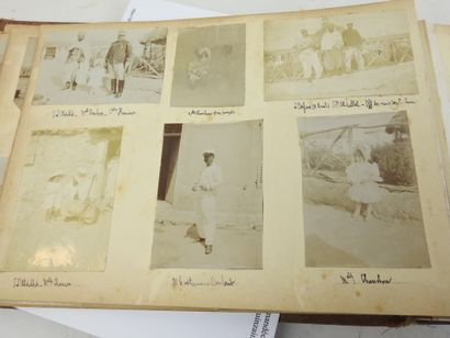 
ALBUM PHOTO. Album d'un officier de spahis...
