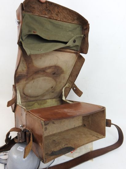 ALLEMAGNE. DRK (Deutsche rote kreuz), brassard...