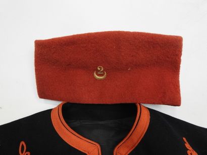 FRANCE. Tenue de tradition de sergent-chef...
