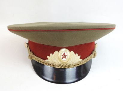 URSS. Casquette d'officier d'infanterie soviétique...