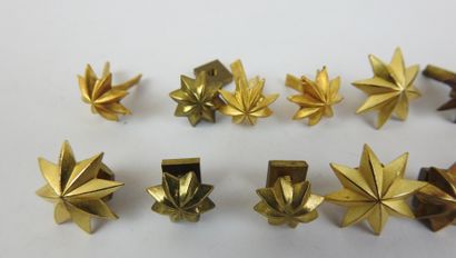 ALLEMAGNE. Lot de 15 étoiles de fixation...
