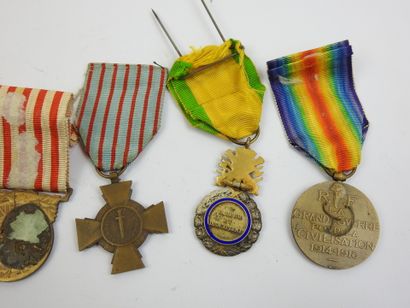 FRANCE. Suite de 6 médailles 14-18, croix...