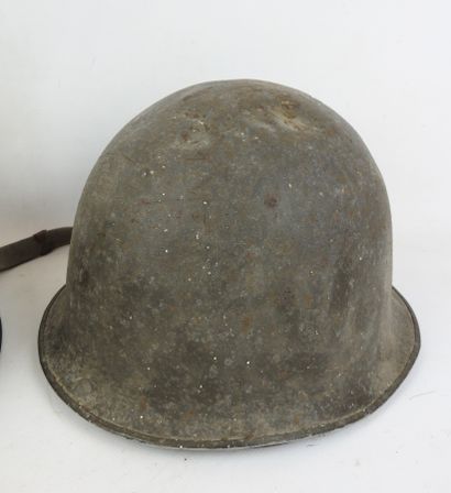FRANCE. Casque modèle 1951 daté 1953, complet...