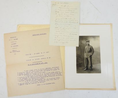 PHOTOS-DOCUMENTS. Portrait du commandant...