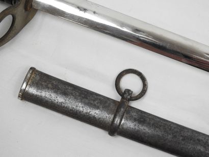 FRANCE. Sabre d'officier modèle 1882, fusée...