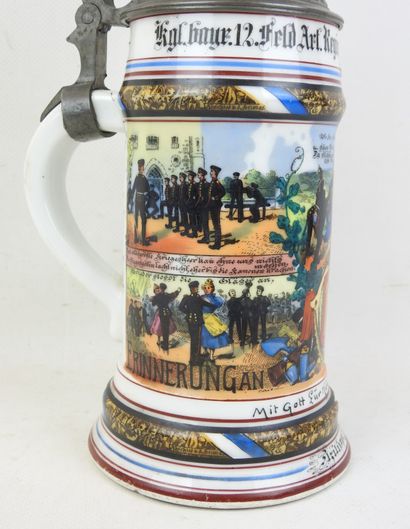 ALLEMAGNE. Chope de réserviste en porcelaine...