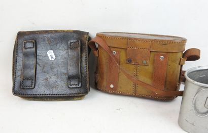 FRANCE. Cartouchière Lebel en cuir noir de...