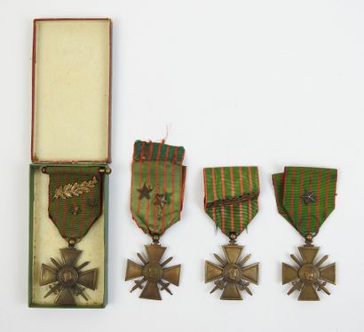 FRANCE. Suite des 4 types de croix de guerre...