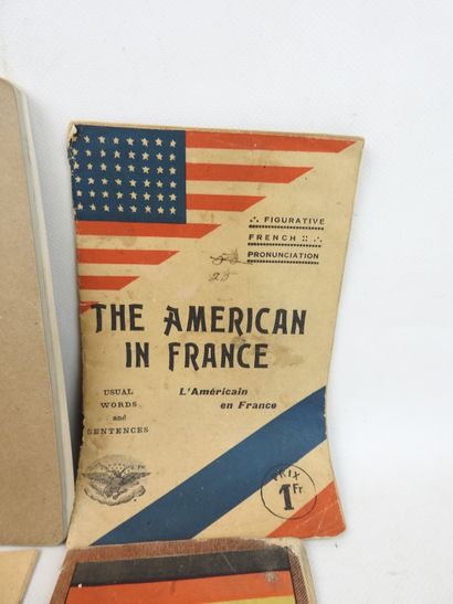 DOCUMENTS. Suite de 3 notices en anglais...