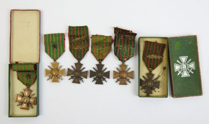 FRANCE. Suite de croix de guerre attribuées...