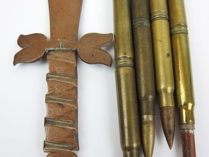 FRANCE. Suite de 4 porte-mine et porte-plume...