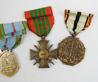 FRANCE. Lot de 6 médailles 1939-1940, croix...