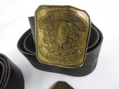 FRANCE. Suite de 3 plaques de ceinturon en...