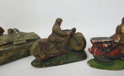 JOUETS. JRD, suite de 5 figurines en composition...