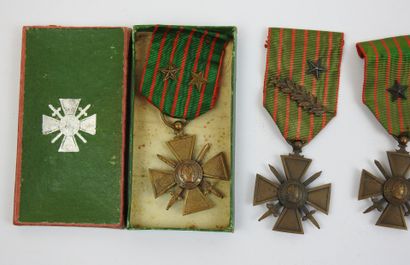 FRANCE. Suite de croix de guerre attribuées...