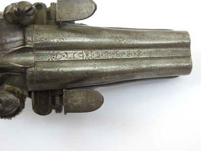 FRANCE. Pistolet à silex de voyage à double...