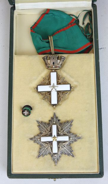 ITALIE. Ordre du mérite de la république...