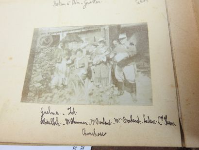 
ALBUM PHOTO. Album d'un officier de spahis...