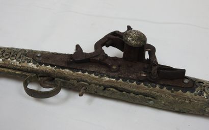 AFRIQUE du NORD. Moukala à canon rond, platine...