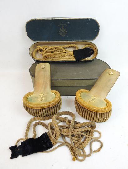 FRANCE. Paire d'épaulettes de capitaine de...