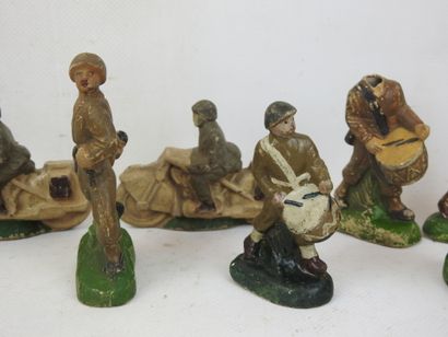 JOUETS. JRD, suite de 13 figurines en composition...