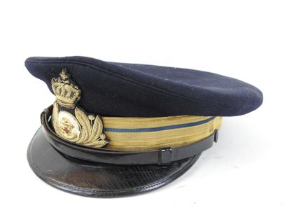 ITALIE. Casquette d'officier de santé subalterne...