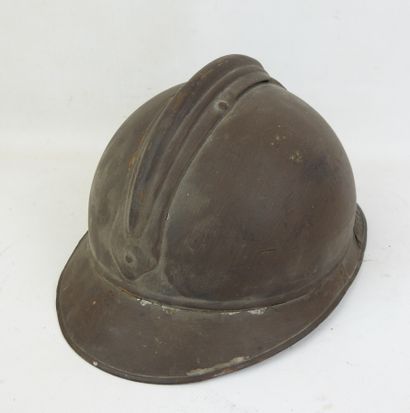 FRANCE. Casque Adrian modèle 1915 de l'armée...