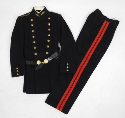 FRANCE. Tenue d'élève de l'école polytechnique...