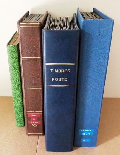 4 albums d'un petit stock de France 1920/1978...