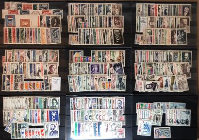 1 petit carton avec 30 plaquettes Hawid d'une...