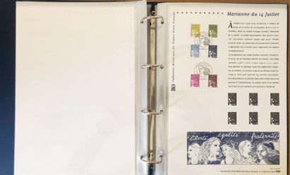 50 albums documents philatéliques (parfais...
