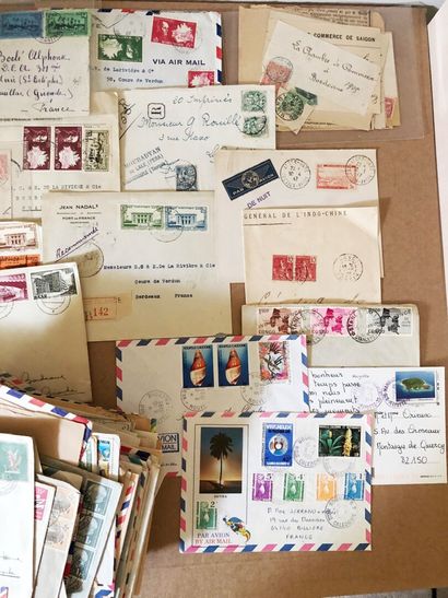 1 boite a chaussures avec plus de 400 lettres...