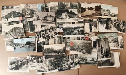 1 petit carton avec plus de 335 cartes postales...
