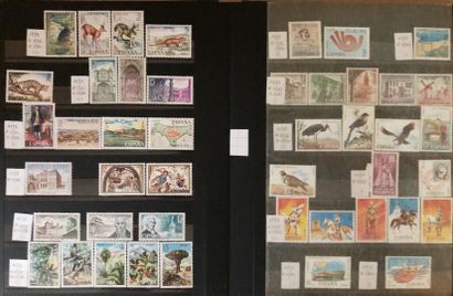 4 albums Espagne & colonies espagnoles neufs...