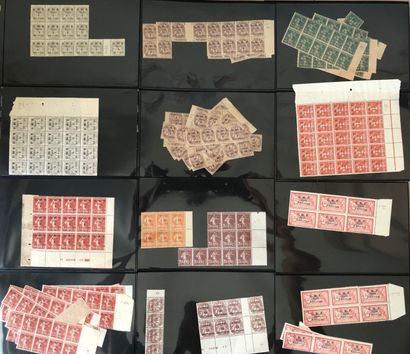 1 chemise avec pages d'un petit stock Colonies...