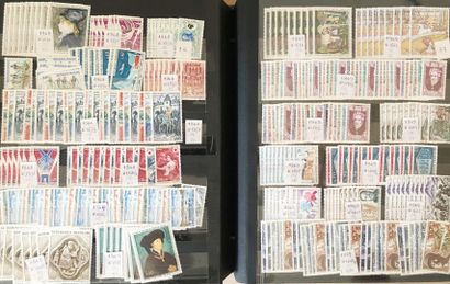 4 albums d'un petit stock de France 1920/1978...