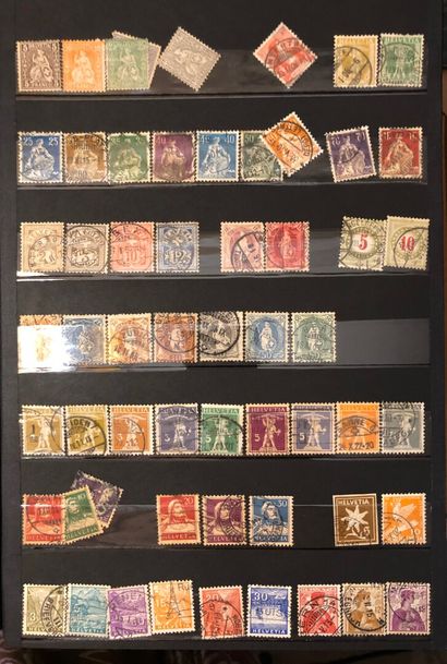 1 carton avec 3 gros albums anciens (42 pages,...