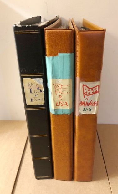 3 classeurs de plus de 424 lettres américaines...