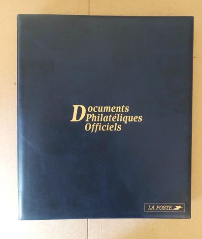 50 albums documents philatéliques (parfais...