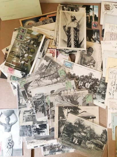1 boite de 230 cartes postales début XXe...