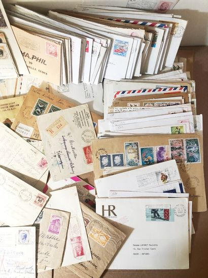 1 carton avec + 680 lettres et cartes postales,...