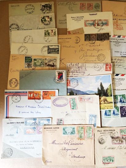1 boite a chaussures avec plus de 400 lettres...
