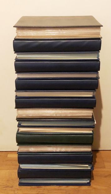 50 albums documents philatéliques (parfais...