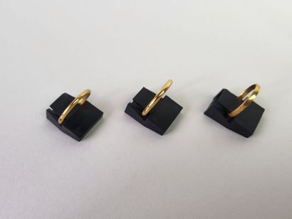 Lot of 3 wedding rings in 18K yellow gold...