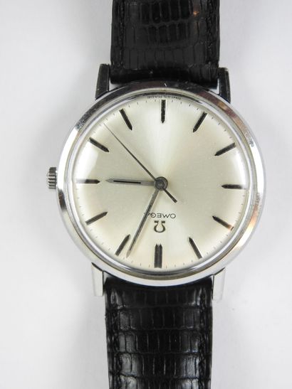 OMEGA: Men's watch, steel case. Mechanical...