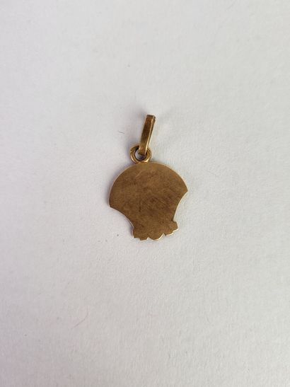 Pendant in 18K yellow gold (750°/°°) representing...