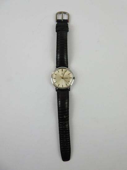 OMEGA: Men's watch, steel case. Mechanical...
